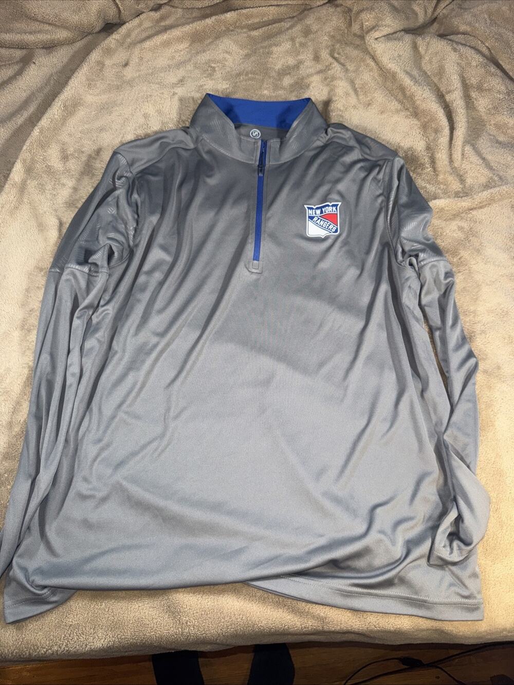 New York Rangers Gray Long Sleeve 1/2 Zip Athletic Shirt Size XL NHL Hockey
